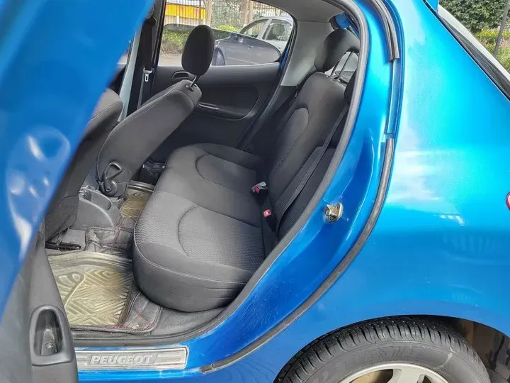 2011 Peugeot 207 1.4L 76HP L4 5MT,autocango,china used car exporter,china ev exporter,chinese used car exporter,chinese used ev exporter