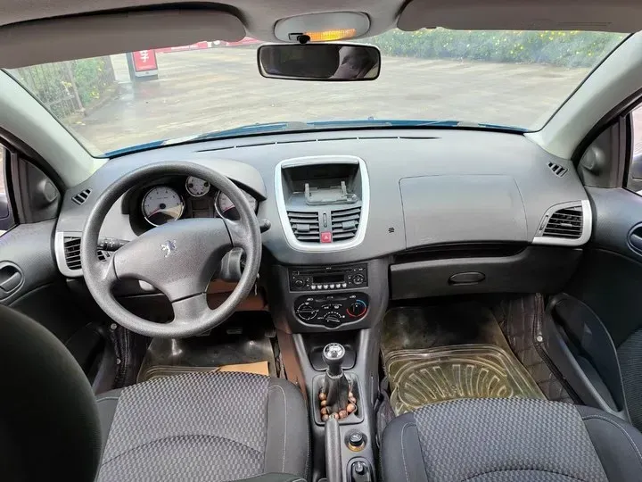 2011 Peugeot 207 1.4L 76HP L4 5MT,autocango,china used car exporter,china ev exporter,chinese used car exporter,chinese used ev exporter