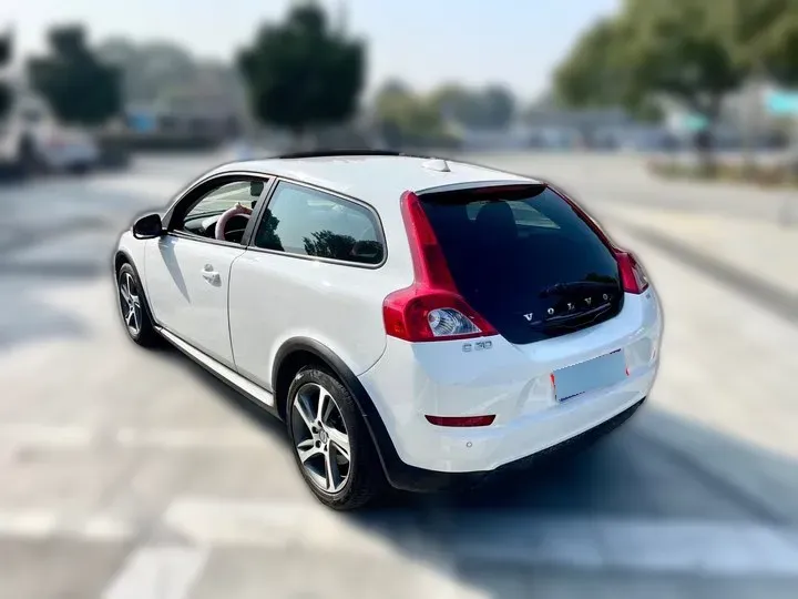 2013 Volvo C30 2.0L 145HP L4 6DCT,autocango,china used car exporter,china ev exporter,chinese used car exporter,chinese used ev exporter