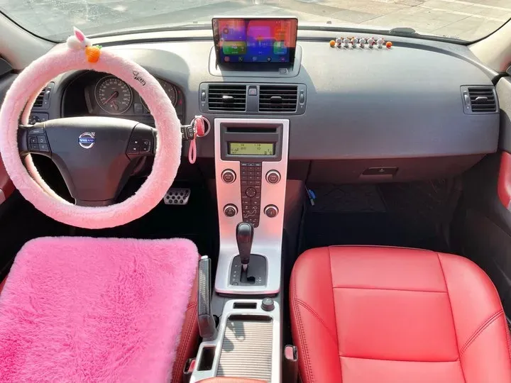 2013 Volvo C30 2.0L 145HP L4 6DCT,autocango,china used car exporter,china ev exporter,chinese used car exporter,chinese used ev exporter