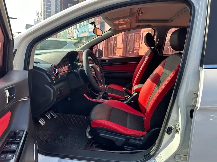 2015 BeiJing Auto Senova X25 1.5L 116HP L4 5MT,autocango,china used car exporter,china ev exporter,chinese used car exporter,chinese used ev exporter