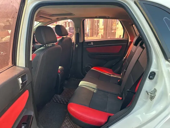 2015 BeiJing Auto Senova X25 1.5L 116HP L4 5MT,autocango,china used car exporter,china ev exporter,chinese used car exporter,chinese used ev exporter