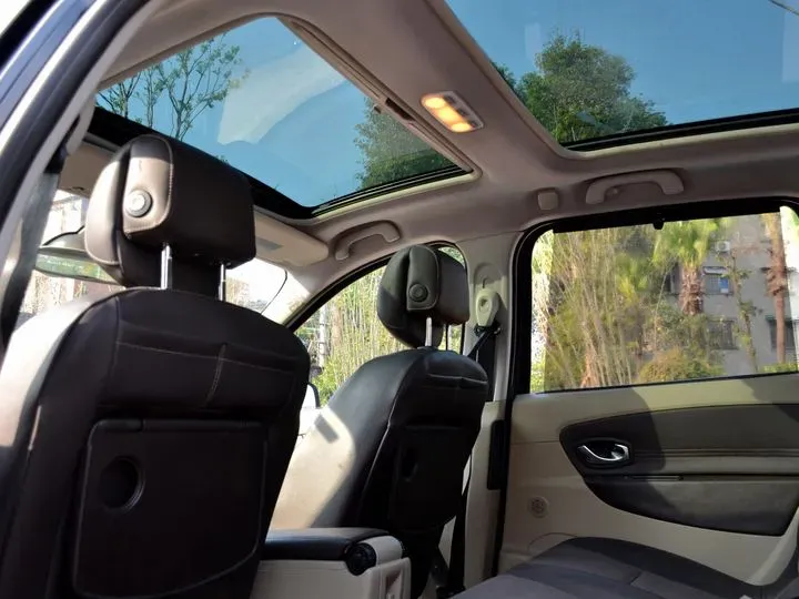 2012 Renault  Scenic Classic 2.0L 137HP L4 CVT,autocango,china used car exporter,china ev exporter,chinese used car exporter,chinese used ev exporter