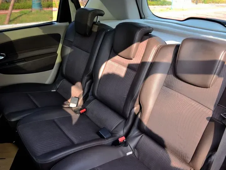 2012 Renault  Scenic Classic 2.0L 137HP L4 CVT,autocango,china used car exporter,china ev exporter,chinese used car exporter,chinese used ev exporter