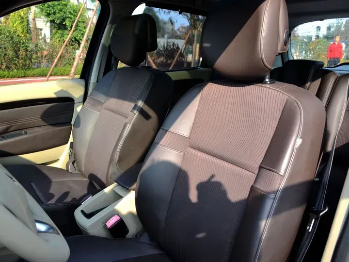 2012 Renault  Scenic Classic 2.0L 137HP L4 CVT,autocango,china used car exporter,china ev exporter,chinese used car exporter,chinese used ev exporter