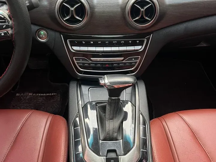 2018 BeiJing Auto Senova D50 1.5L 116HP L4 CVT,autocango,china used car exporter,china ev exporter,chinese used car exporter,chinese used ev exporter