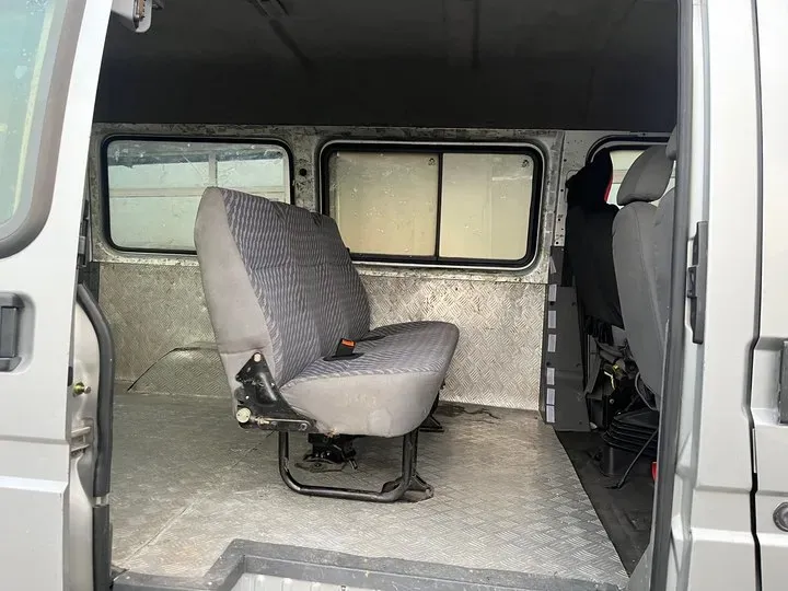 2009 Ford Classic Transit 2.8T 102HP L4 5MT,autocango,china used car exporter,china ev exporter,chinese used car exporter,chinese used ev exporter