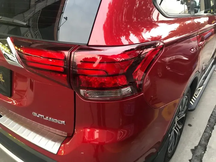 2018 Mitsubishi Outlander 2.0L 166HP L4 CVT,autocango,china used car exporter,china ev exporter,chinese used car exporter,chinese used ev exporter