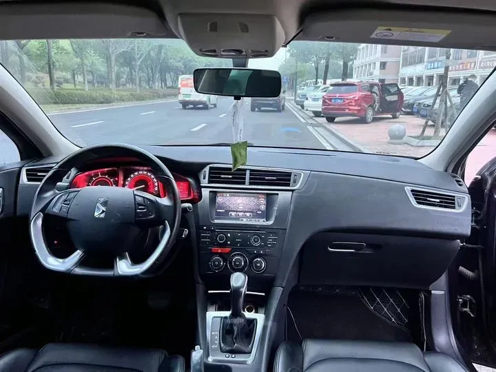 2016 DS 5LS 1.6T 167HP L4 6AT,autocango,china used car exporter,china ev exporter,chinese used car exporter,chinese used ev exporter