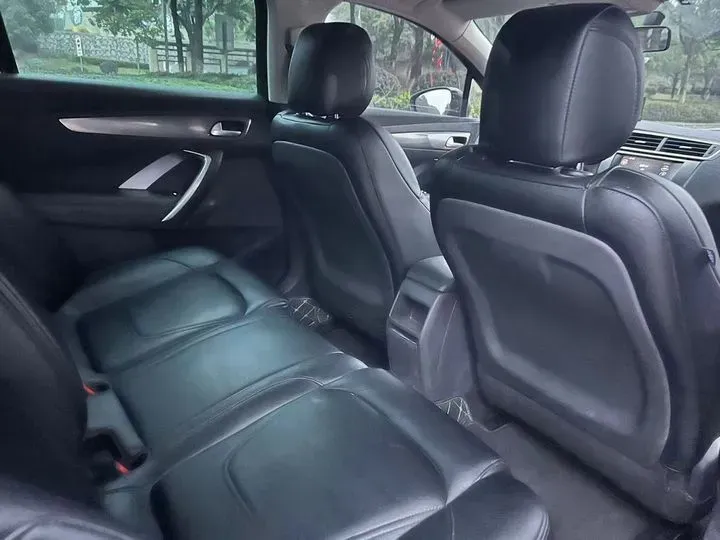 2016 DS 5LS 1.6T 167HP L4 6AT,autocango,china used car exporter,china ev exporter,chinese used car exporter,chinese used ev exporter