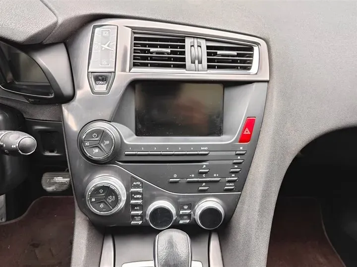 2014 DS 5 1.6T 163HP L4 6AT,autocango,china used car exporter,china ev exporter,chinese used car exporter,chinese used ev exporter