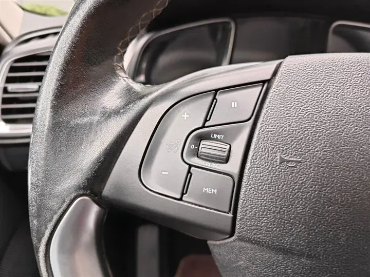 2014 DS 5 1.6T 163HP L4 6AT,autocango,china used car exporter,china ev exporter,chinese used car exporter,chinese used ev exporter