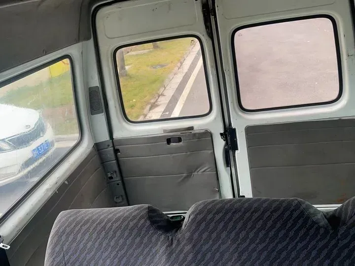 2015 Ford Classic Transit 2.8T 108HP L4 5MT,autocango,china used car exporter,china ev exporter,chinese used car exporter,chinese used ev exporter