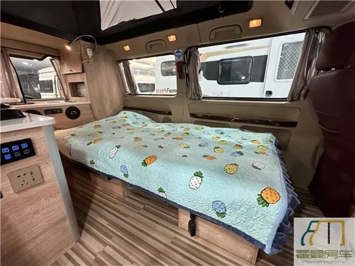 2020 JinBei Grace 2.4L 156HP L4 5MT,autocango,china used car exporter,china ev exporter,chinese used car exporter,chinese used ev exporter