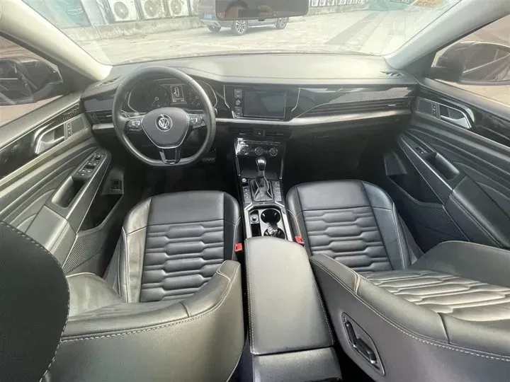 2019 Volkswagen Passat 2.0T 186HP L4 7DCT,autocango,china used car exporter,china ev exporter,chinese used car exporter,chinese used ev exporter