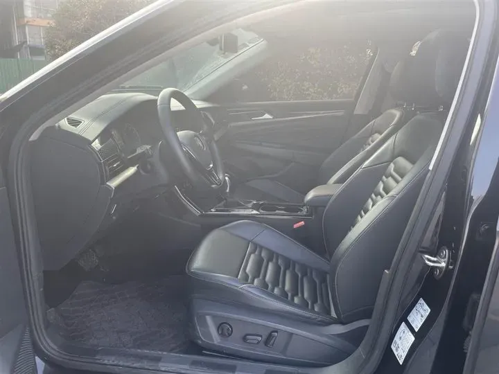 2019 Volkswagen Passat 2.0T 186HP L4 7DCT,autocango,china used car exporter,china ev exporter,chinese used car exporter,chinese used ev exporter