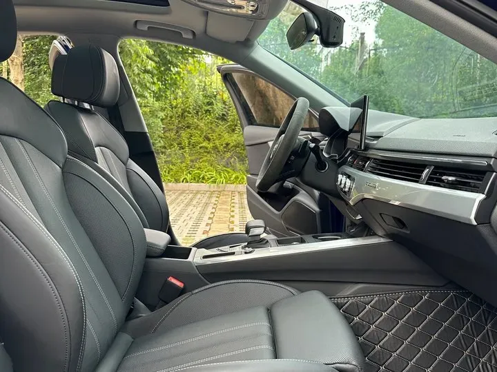 2022 Audi A4L 2.0T 190HP L4 7DCT,autocango,china used car exporter,china ev exporter,chinese used car exporter,chinese used ev exporter