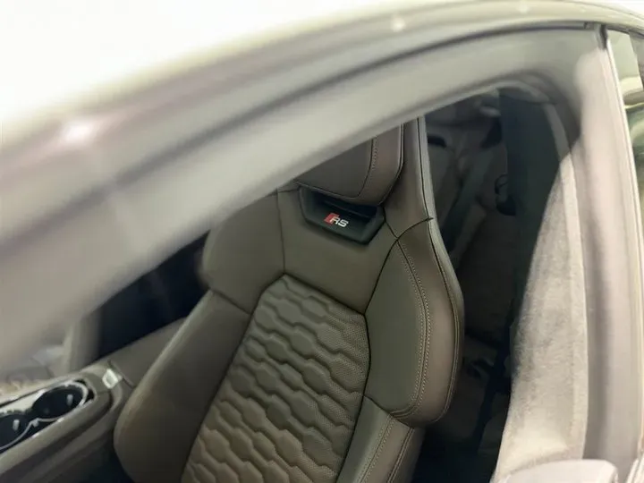 2023 Audi RS e-tron GT 2AT BEV 93.4KWH,autocango,china used car exporter,china ev exporter,chinese used car exporter,chinese used ev exporter