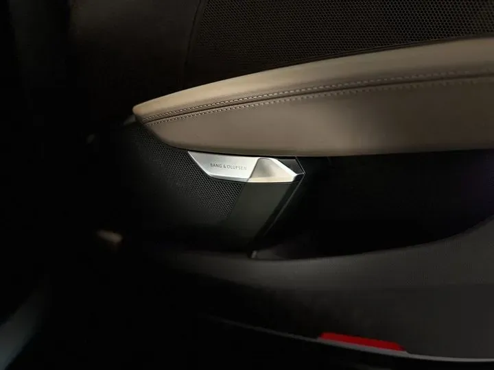 2023 Audi RS e-tron GT 2AT BEV 93.4KWH,autocango,china used car exporter,china ev exporter,chinese used car exporter,chinese used ev exporter