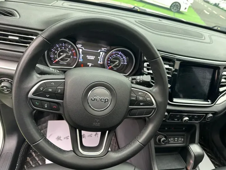 2018 Jeep Commander 2.0T 234HP L4 9AT,autocango,china used car exporter,china ev exporter,chinese used car exporter,chinese used ev exporter