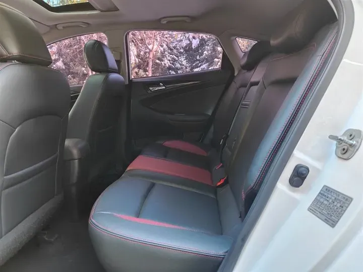 2015 ChangAn Eado XT 1.6L 125HP L4 4AT,autocango,china used car exporter,china ev exporter,chinese used car exporter,chinese used ev exporter