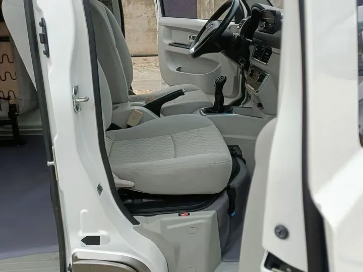 2021 JinBei New Sea Lion S 1.5L 102HP L4 5MT,autocango,china used car exporter,china ev exporter,chinese used car exporter,chinese used ev exporter