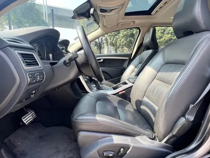 2014 Volvo S80L 2.0T 214HP L5 6AT,autocango,china used car exporter,china ev exporter,chinese used car exporter,chinese used ev exporter