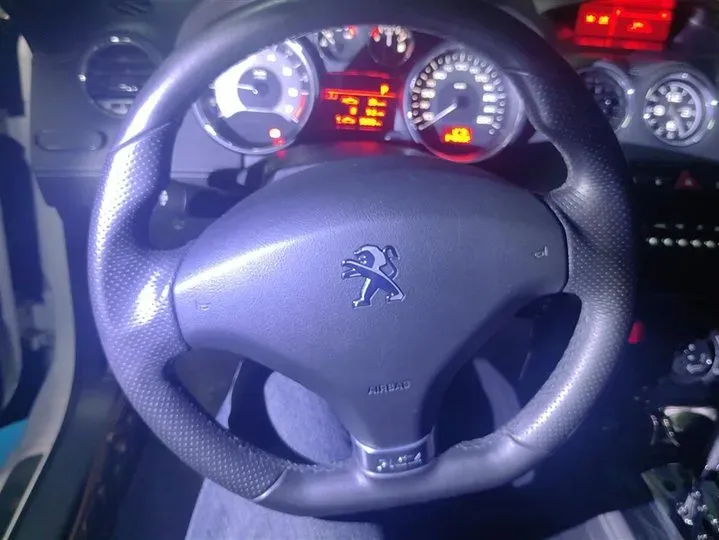 2014 Peugeot RCZ 1.6T 163HP L4 6AT,autocango,china used car exporter,china ev exporter,chinese used car exporter,chinese used ev exporter