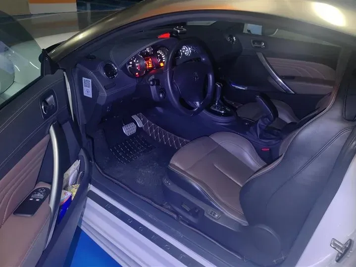 2014 Peugeot RCZ 1.6T 163HP L4 6AT,autocango,china used car exporter,china ev exporter,chinese used car exporter,chinese used ev exporter