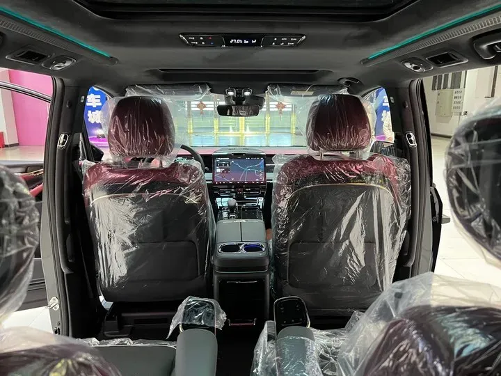 2023 GAC Trumpchi M8 2.0T 252HP L4 8AT,autocango,china used car exporter,china ev exporter,chinese used car exporter,chinese used ev exporter