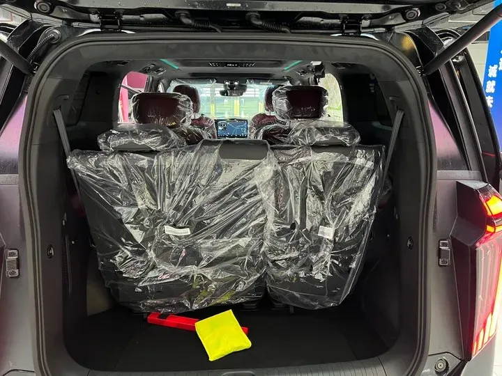 2023 GAC Trumpchi M8 2.0T 252HP L4 8AT,autocango,china used car exporter,china ev exporter,chinese used car exporter,chinese used ev exporter