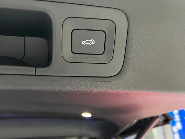 2023 GAC Trumpchi M8 2.0T 252HP L4 8AT,autocango,china used car exporter,china ev exporter,chinese used car exporter,chinese used ev exporter