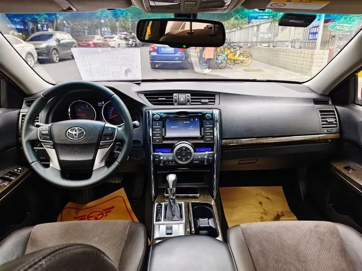 2013 Toyota Reiz 2.5L 193HP V6 6AT,autocango,china used car exporter,china ev exporter,chinese used car exporter,chinese used ev exporter