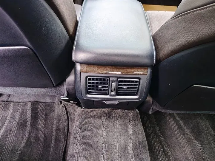 2013 Toyota Reiz 2.5L 193HP V6 6AT,autocango,china used car exporter,china ev exporter,chinese used car exporter,chinese used ev exporter