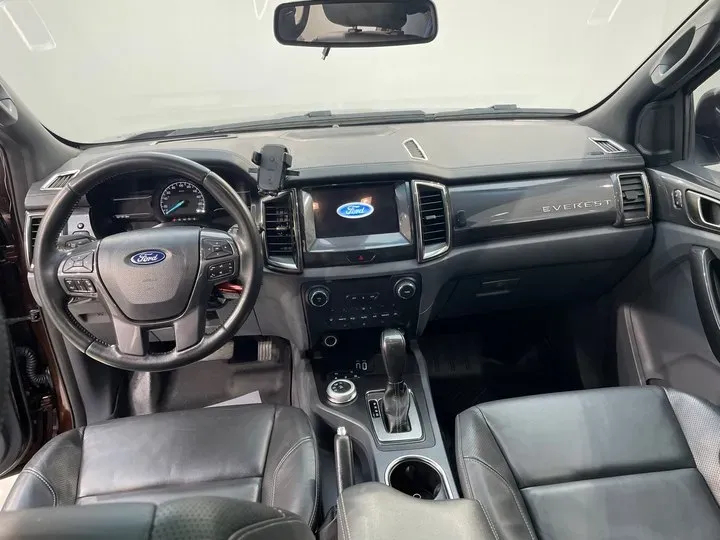 2017 Ford Everest 2.0T 245HP L4 6AT,autocango,china used car exporter,china ev exporter,chinese used car exporter,chinese used ev exporter