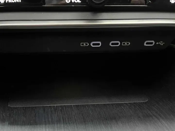 2023 Lexus RZ BEV 66KWH,autocango,china used car exporter,china ev exporter,chinese used car exporter,chinese used ev exporter