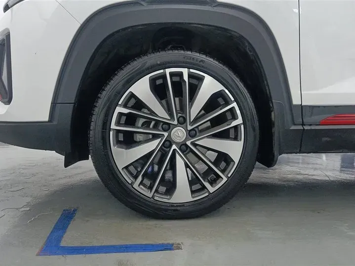 2021 ChangAn CS35 Plus 1.4T 160HP L4 7DCT,autocango,china used car exporter,china ev exporter,chinese used car exporter,chinese used ev exporter