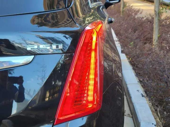 2018 Cadillac XT5 2.0T 250HP L4 8AT,autocango,china used car exporter,china ev exporter,chinese used car exporter,chinese used ev exporter