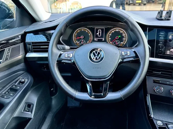 2021 Volkswagen Passat 1.4T 150HP L4 7DCT,autocango,china used car exporter,china ev exporter,chinese used car exporter,chinese used ev exporter