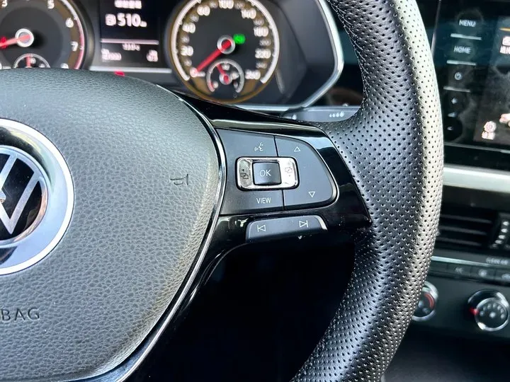 2021 Volkswagen Passat 1.4T 150HP L4 7DCT,autocango,china used car exporter,china ev exporter,chinese used car exporter,chinese used ev exporter