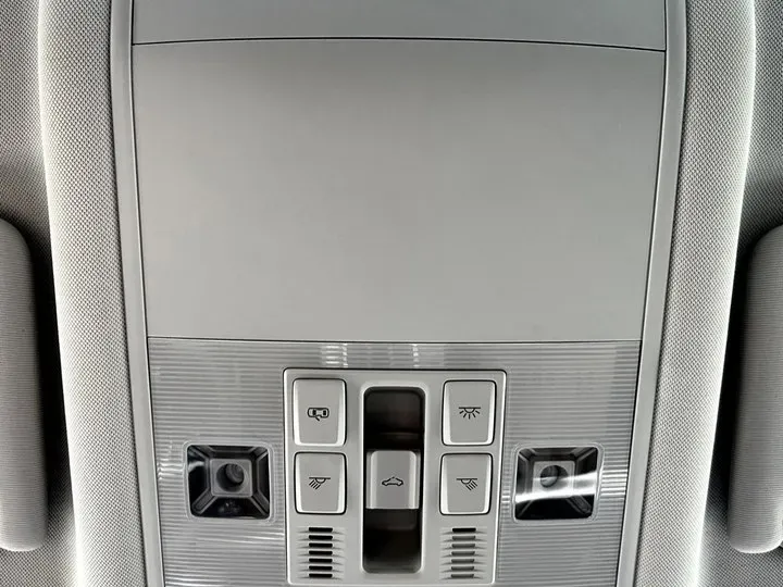 2021 Volkswagen Passat 1.4T 150HP L4 7DCT,autocango,china used car exporter,china ev exporter,chinese used car exporter,chinese used ev exporter