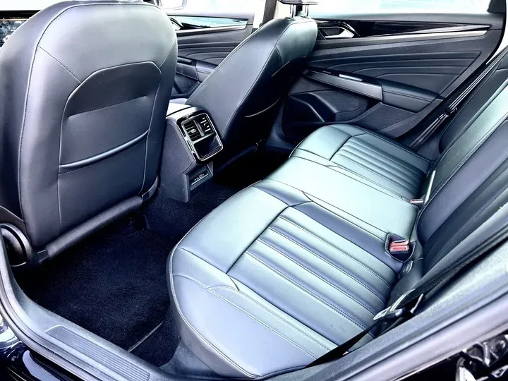 2021 Volkswagen Passat 1.4T 150HP L4 7DCT,autocango,china used car exporter,china ev exporter,chinese used car exporter,chinese used ev exporter