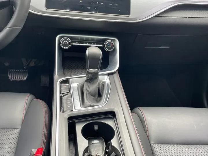 2020 Geely Binray 1.4T 141HP L4 CVT,autocango,china used car exporter,china ev exporter,chinese used car exporter,chinese used ev exporter