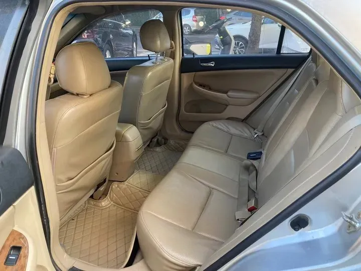 2009 BYD F6 2.0L 140HP L4 5MT,autocango,china used car exporter,china ev exporter,chinese used car exporter,chinese used ev exporter