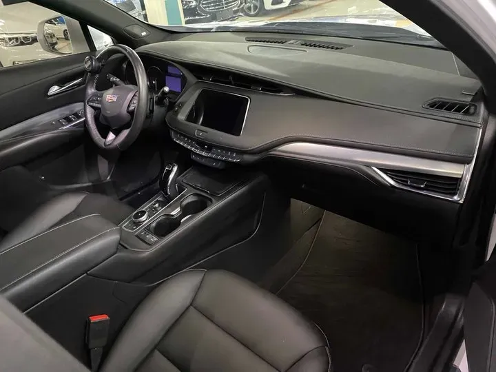 2021 Cadillac XT4 2.0T 237HP L4 9AT,autocango,china used car exporter,china ev exporter,chinese used car exporter,chinese used ev exporter