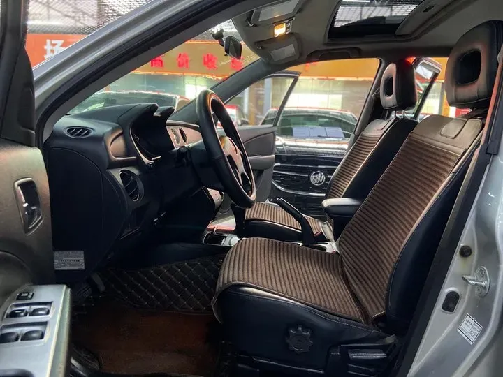 2005 Mitsubishi Outlander Classic 2.4L 160HP L4 4AT,autocango,china used car exporter,china ev exporter,chinese used car exporter,chinese used ev exporter