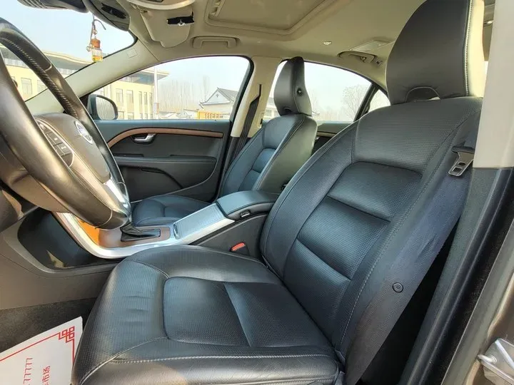 2015 Volvo S80L 2.0T 214HP L5 6AT,autocango,china used car exporter,china ev exporter,chinese used car exporter,chinese used ev exporter
