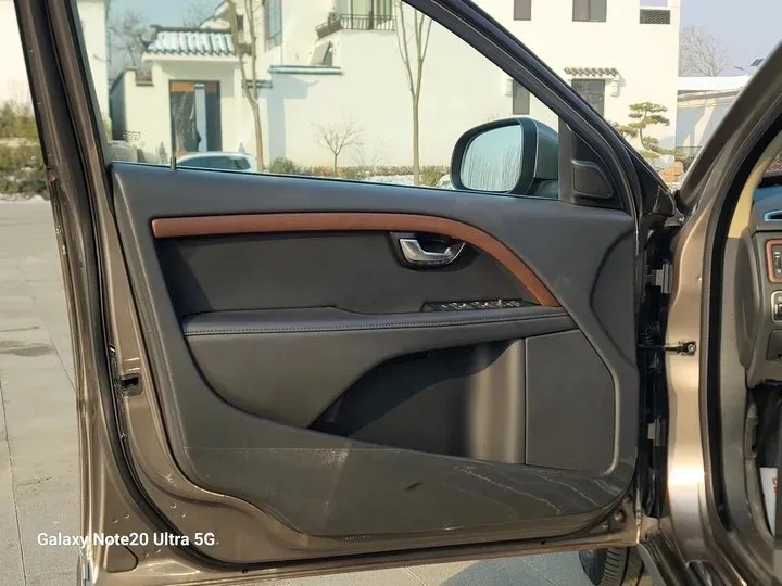 2015 Volvo S80L 2.0T 214HP L5 6AT,autocango,china used car exporter,china ev exporter,chinese used car exporter,chinese used ev exporter