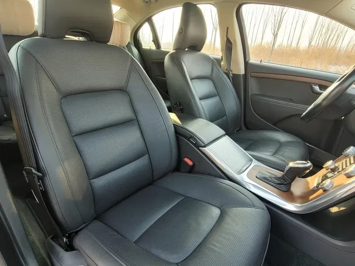 2015 Volvo S80L 2.0T 214HP L5 6AT,autocango,china used car exporter,china ev exporter,chinese used car exporter,chinese used ev exporter