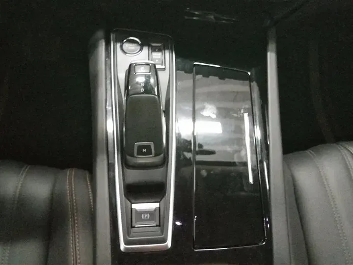 2022 Peugeot 508 1.6T 170HP L4 6AT,autocango,china used car exporter,china ev exporter,chinese used car exporter,chinese used ev exporter